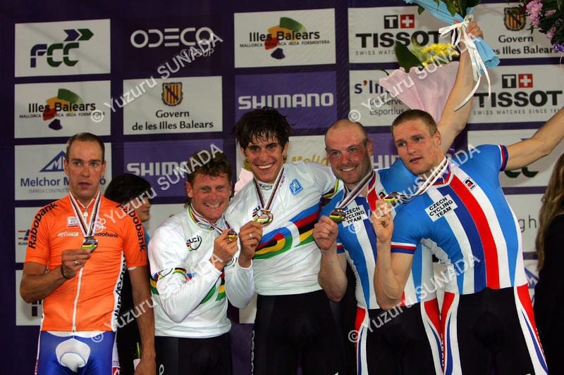 Podium006p.jpg